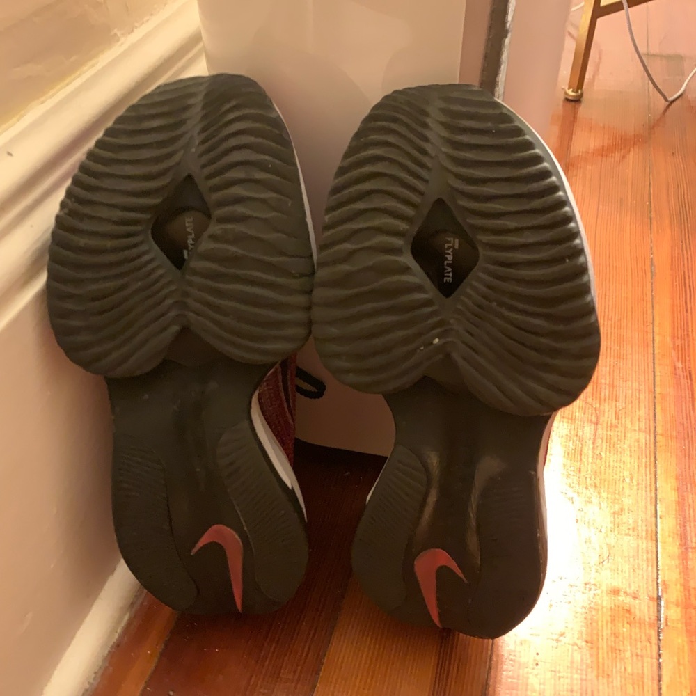 Nike Air Zoom Alphafly V1 - Picture 4 of 8